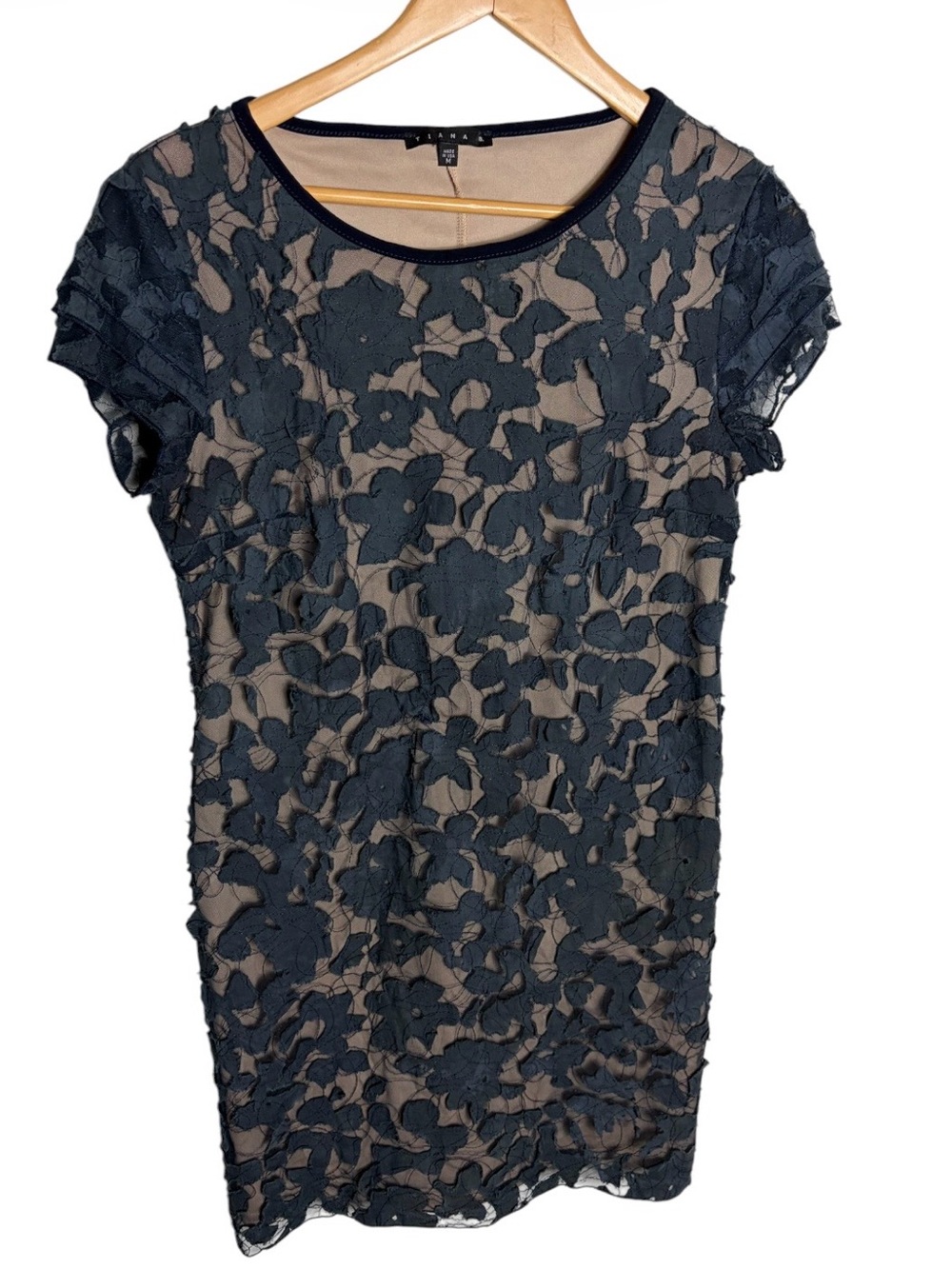 Gray & nude floral appliqué cap sleeve mini bodycon dress size M